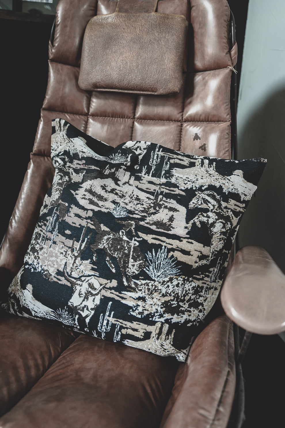 Western scene pillow case